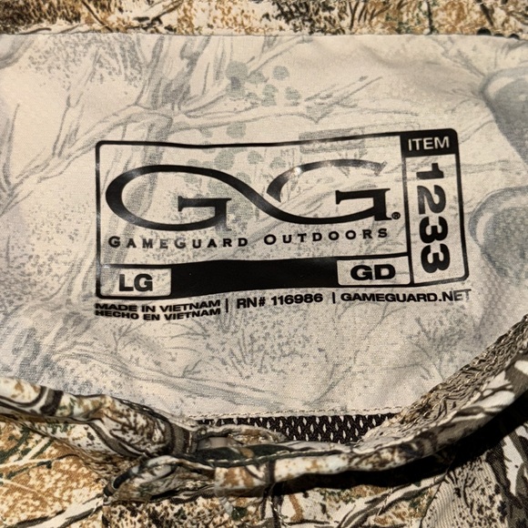 Game guard Button Down - Picture 3 of 3